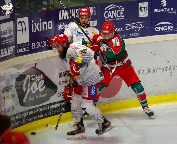 Anglet 4 - 8 Grenoble 