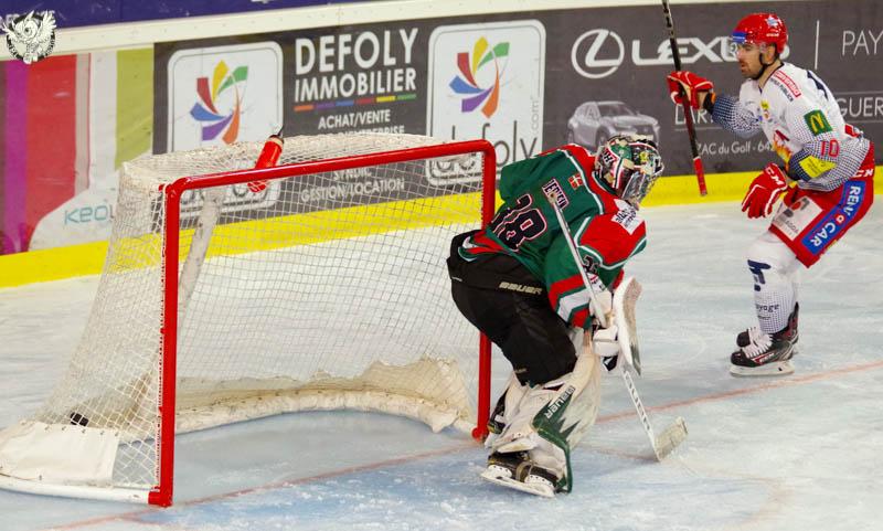 Anglet 4 - 8 Grenoble 