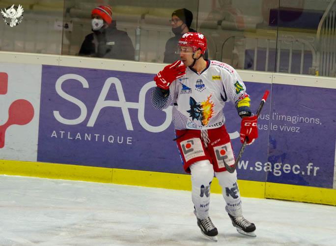 Anglet 4 - 8 Grenoble 