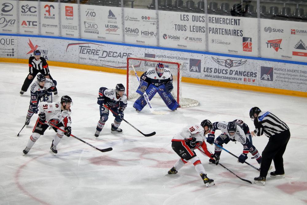 Angers  6 - 1 Mulhouse