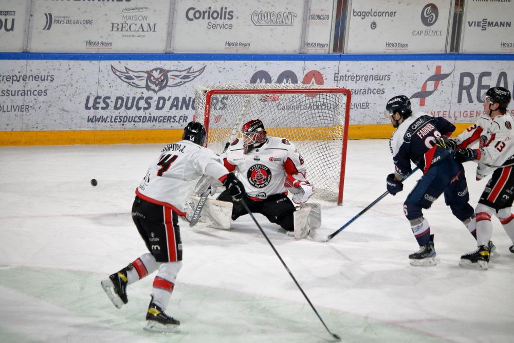 Angers  6 - 1 Mulhouse