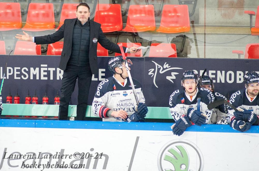 Grenoble  3 - 6 Angers 