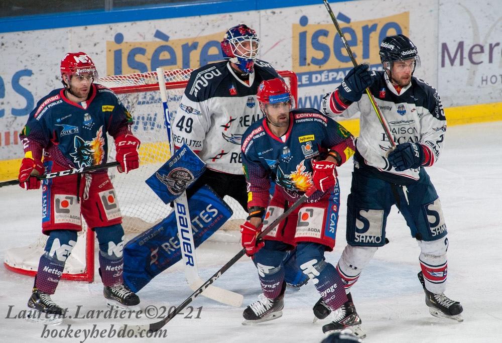 Grenoble  3 - 6 Angers 