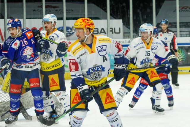 Photo hockey match Zürich - Zug le 27/03/2021