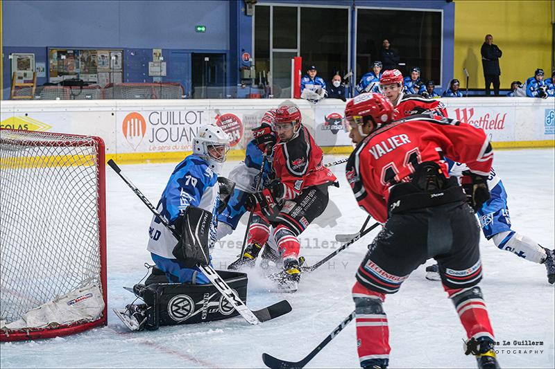 Neuilly/Marne 4 - 5 Nantes