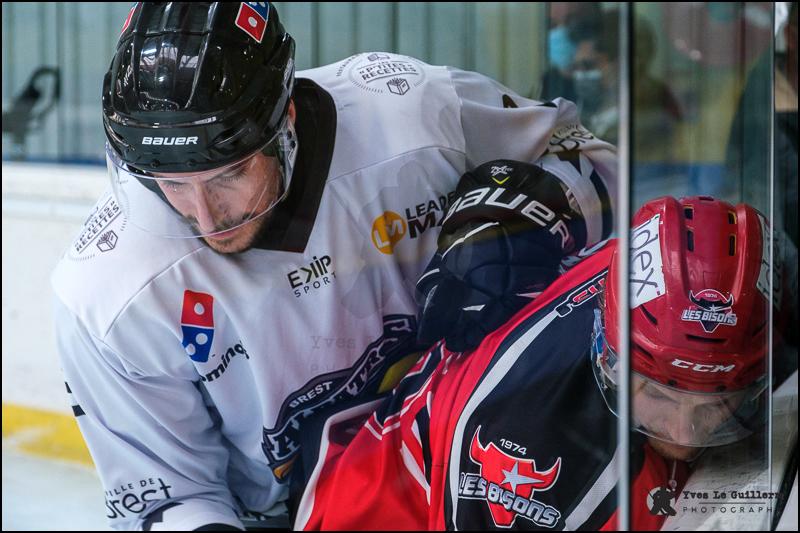Neuilly/Marne 9 - 1 Brest 