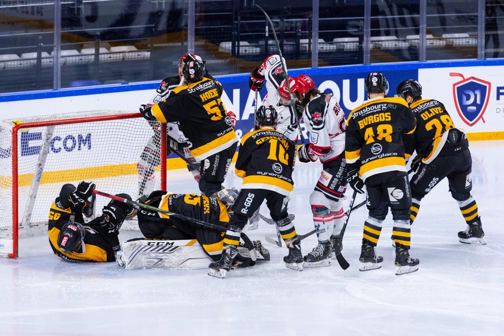 Strasbourg  4 - 3 Neuilly/Marne