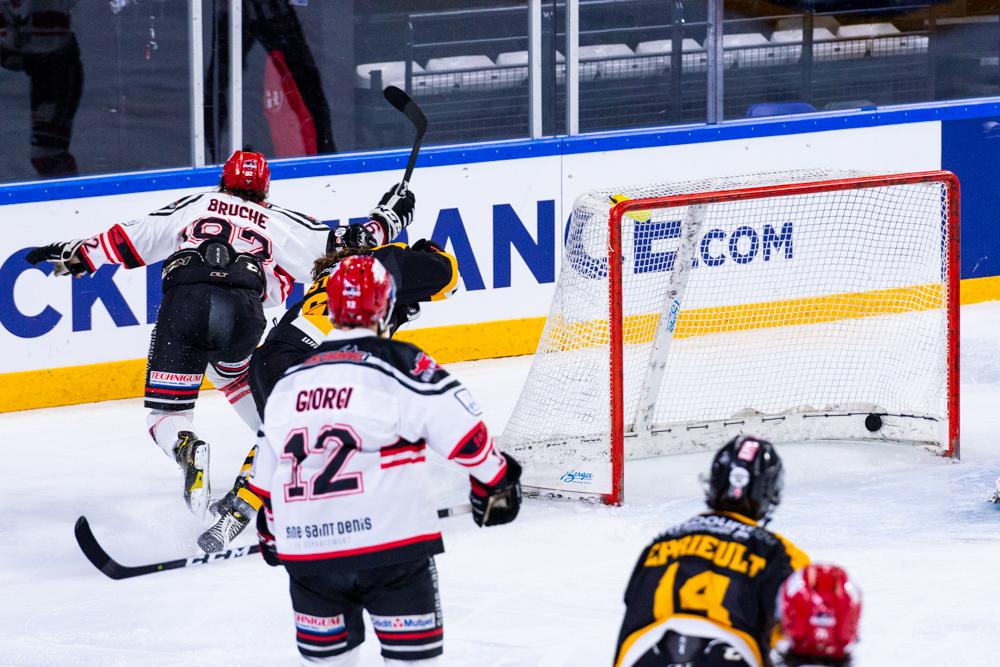 Strasbourg  4 - 3 Neuilly/Marne