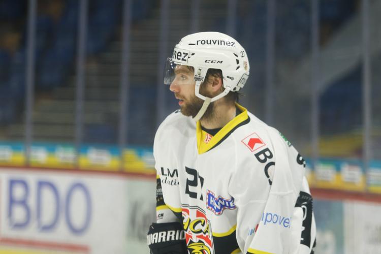 Kloten 2 - 4 Ajoie