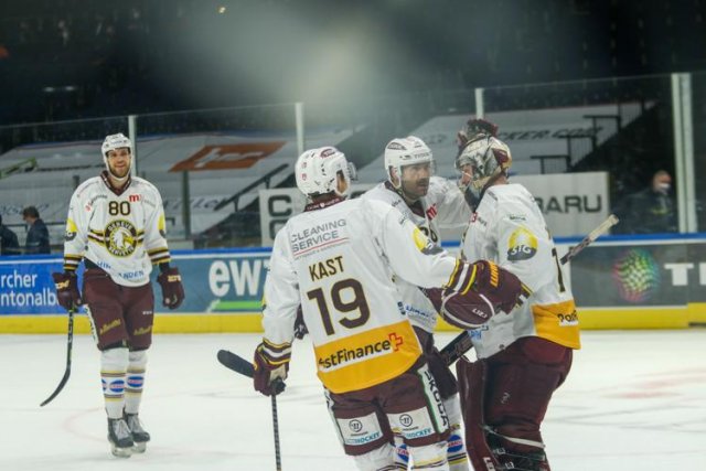 Photo hockey match Zürich - Genève le 29/04/2021