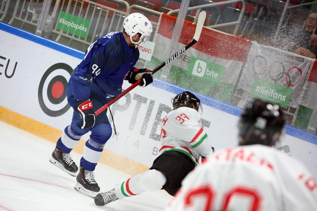 France 5 - 3 Hungary