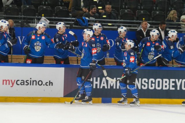 Photo hockey match Zug - Ängelholm le 02/09/2021