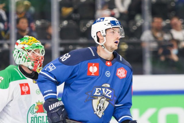Photo hockey match Zug - Ängelholm le 02/09/2021