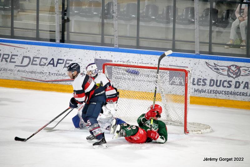 Angers  3 - 2 Cergy-Pontoise