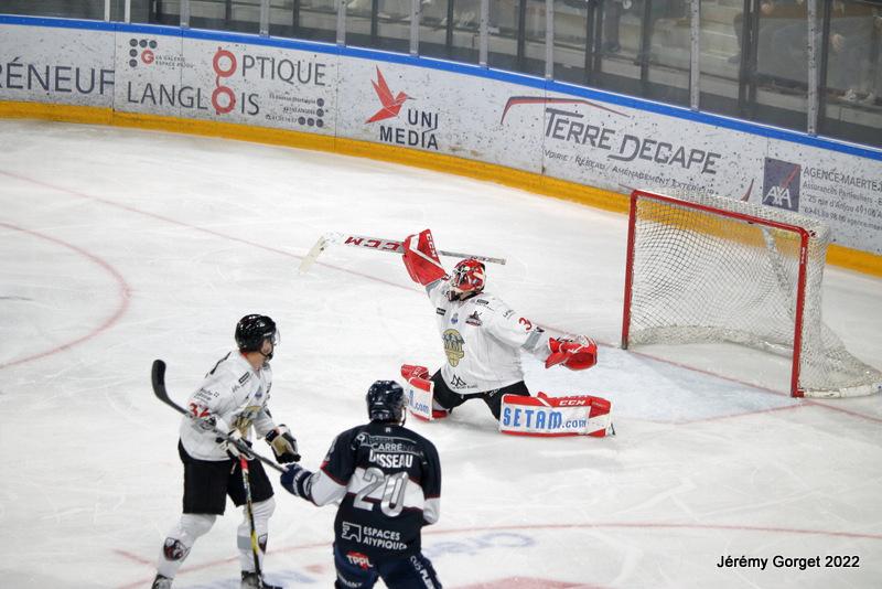 Angers  4 - 1 Chamonix 
