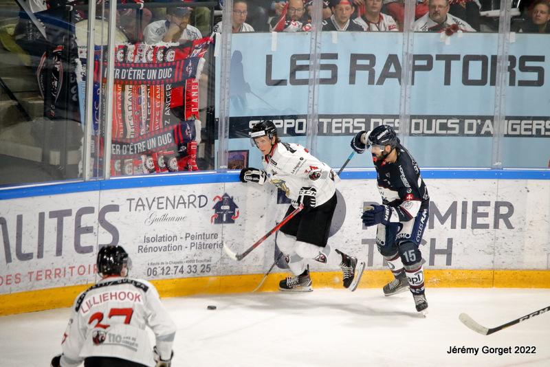Angers  4 - 1 Chamonix 