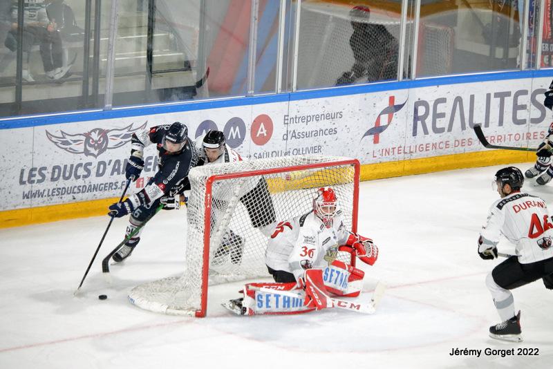 Angers  4 - 1 Chamonix 