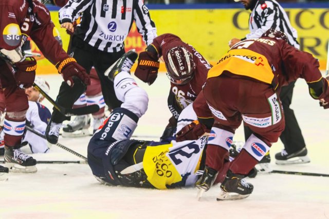 Photo hockey match Genève - Ambrì-Piotta le 02/10/2021