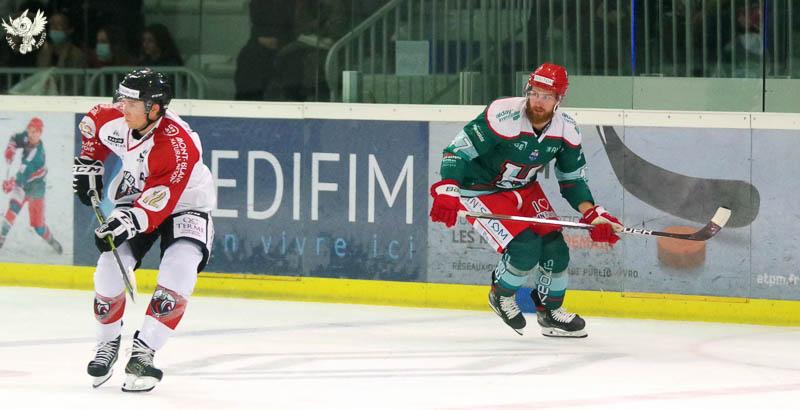 Anglet 3 - 4 Chamonix 