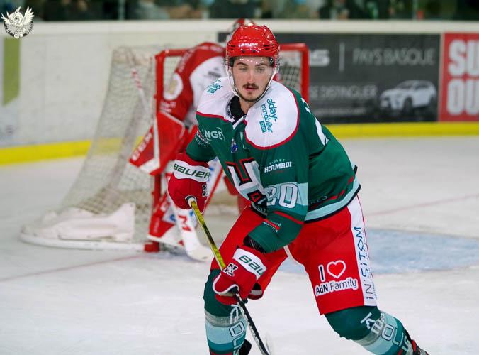 Anglet 3 - 4 Chamonix 