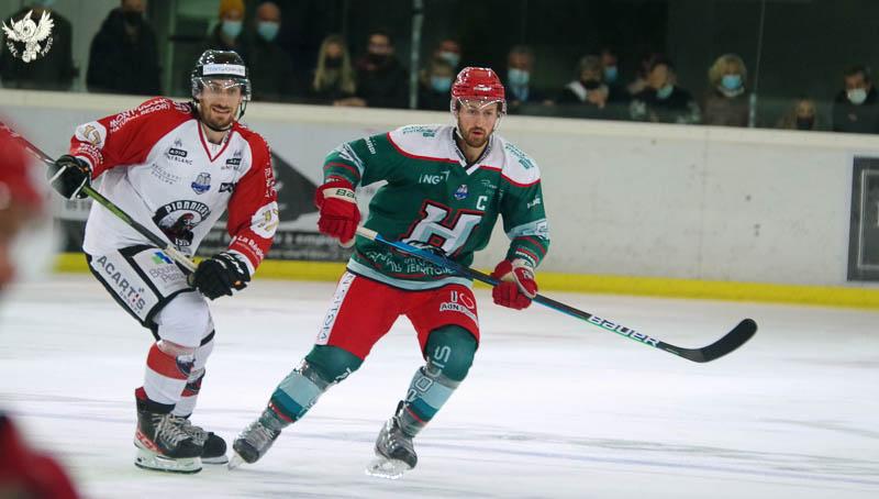 Anglet 3 - 4 Chamonix 