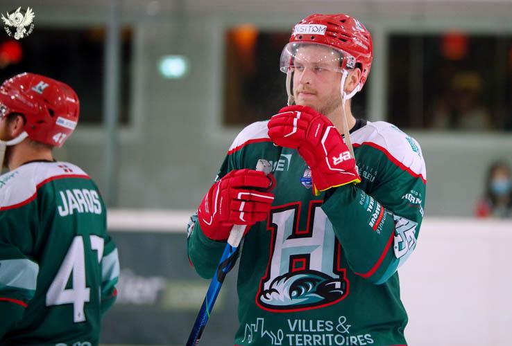 Anglet 3 - 4 Chamonix 