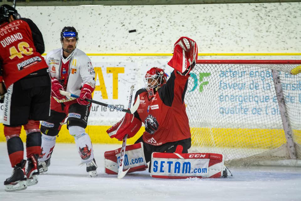 Chamonix  4 - 5 Briançon 