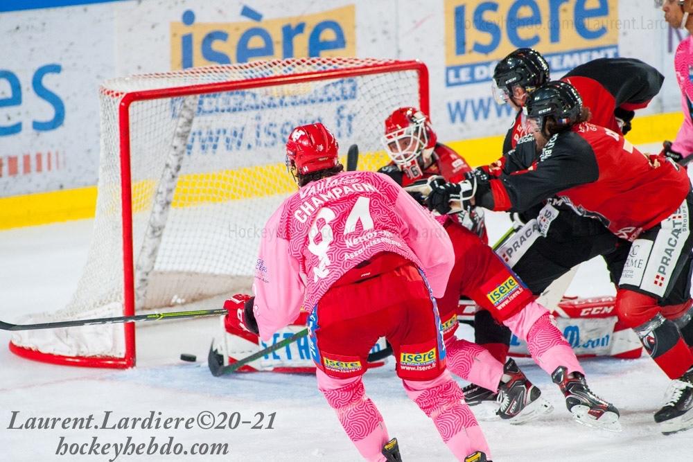 Grenoble  5 - 2 Chamonix 