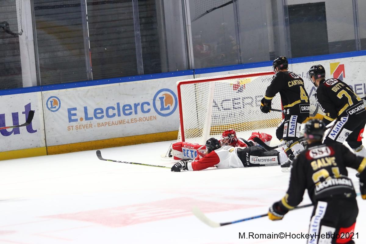 Rouen 4 - 0 Chamonix 