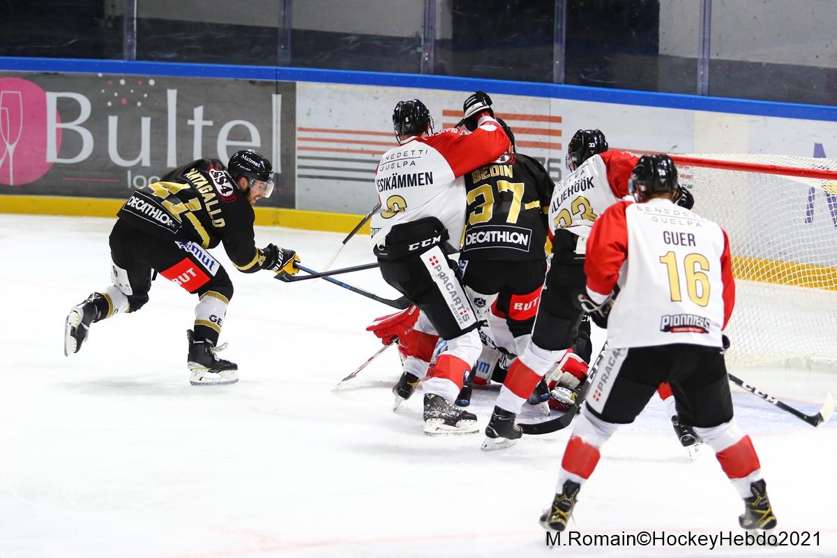 Rouen 4 - 0 Chamonix 
