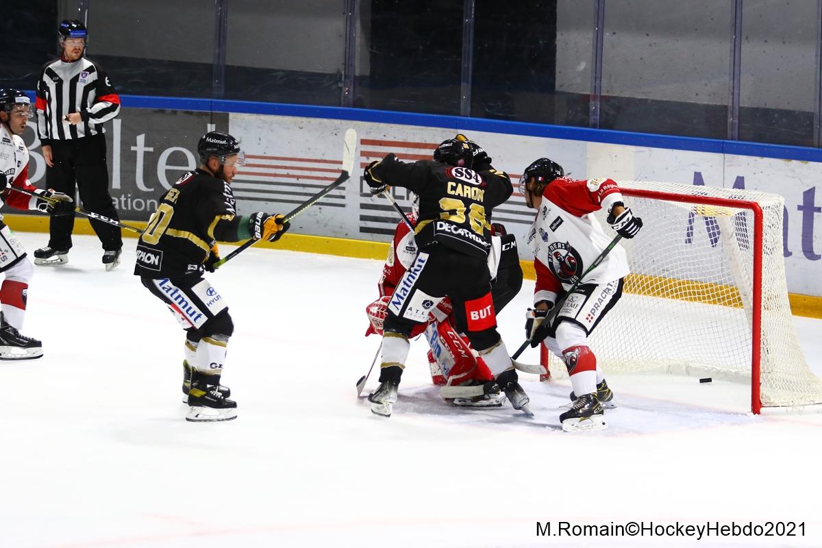 Rouen 4 - 0 Chamonix 