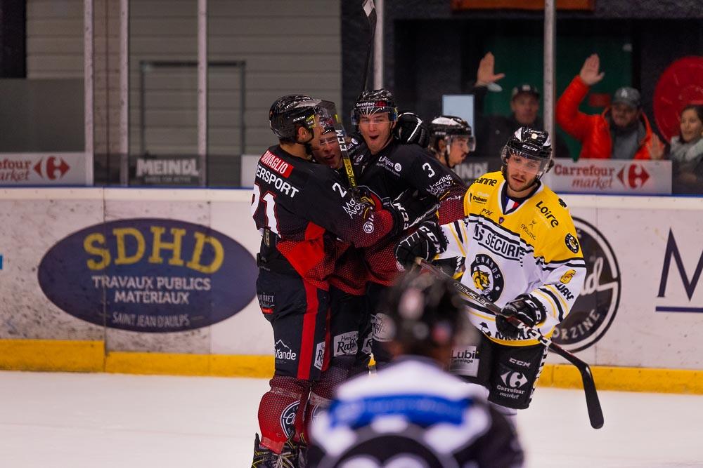 Morzine-Avoriaz 7 - 5 Roanne