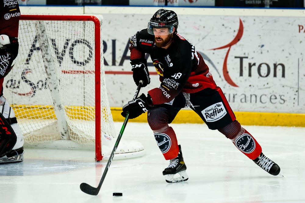 Morzine-Avoriaz 7 - 5 Roanne