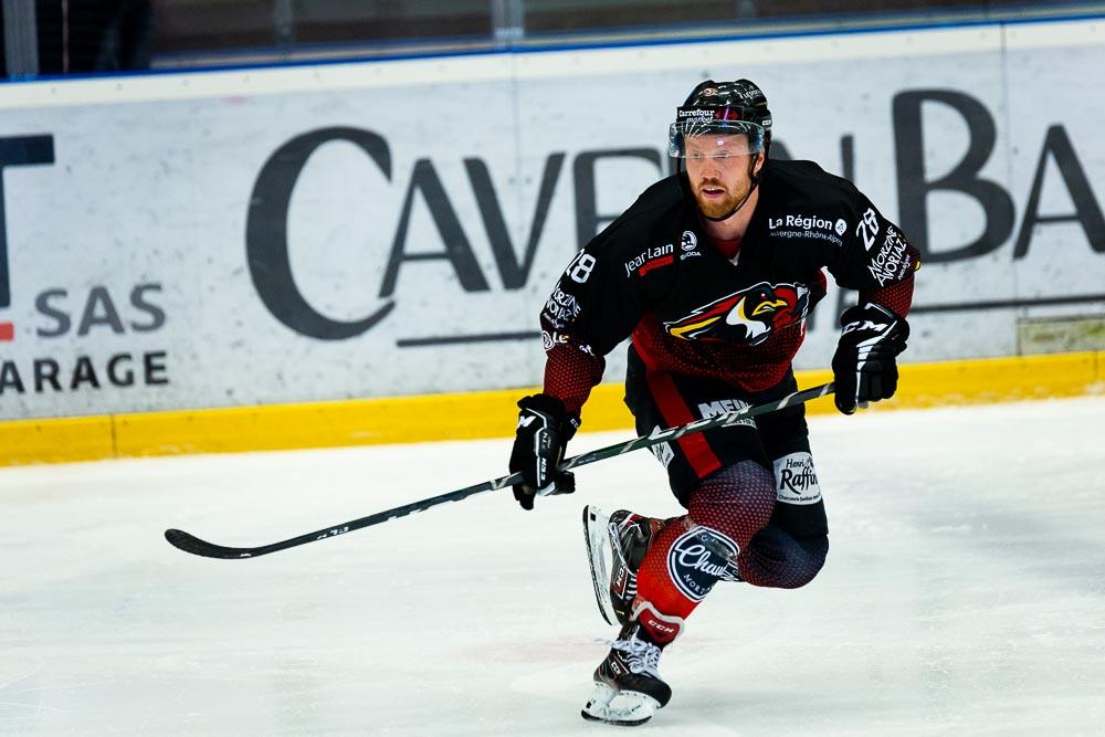 Morzine-Avoriaz 7 - 5 Roanne