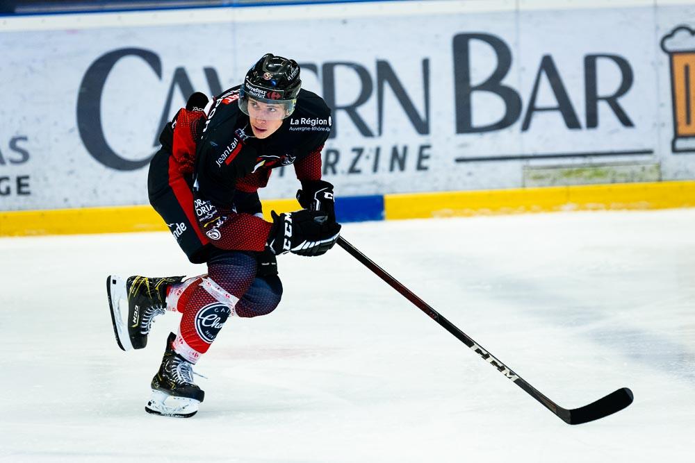 Morzine-Avoriaz 7 - 5 Roanne