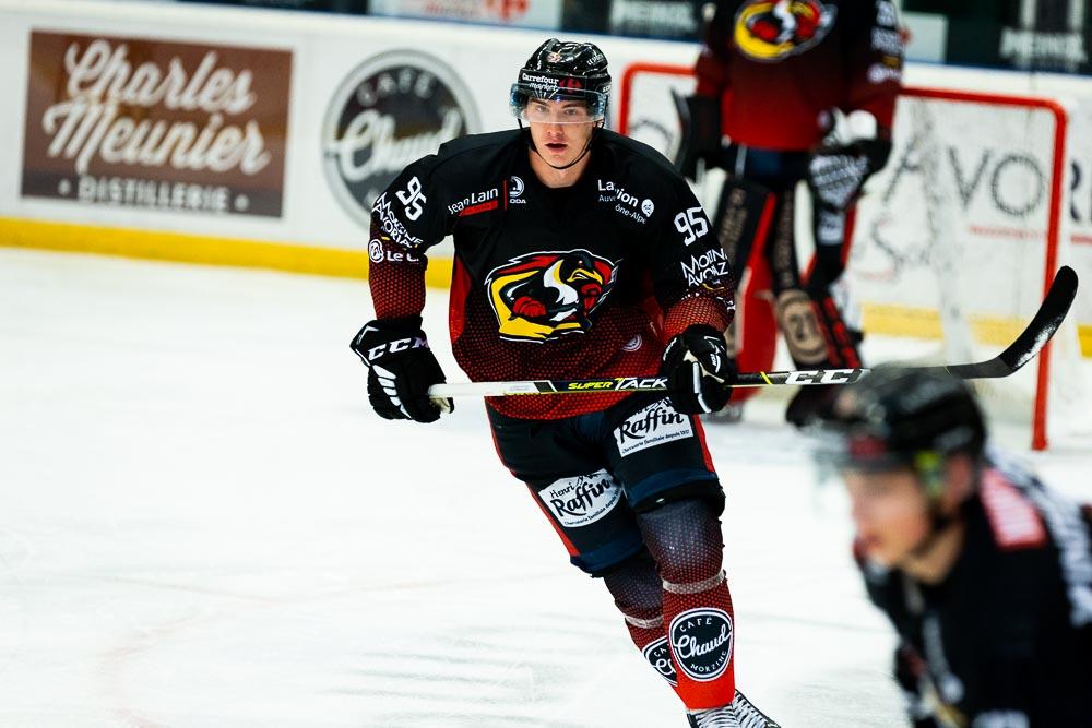 Morzine-Avoriaz 7 - 5 Roanne