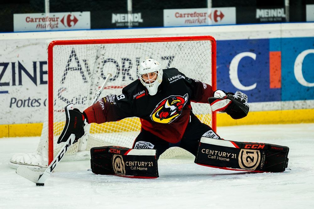 Morzine-Avoriaz 7 - 5 Roanne
