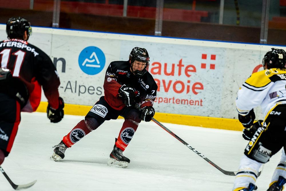 Morzine-Avoriaz 7 - 5 Roanne