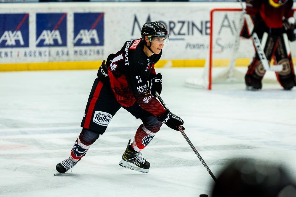 Morzine-Avoriaz 7 - 5 Roanne