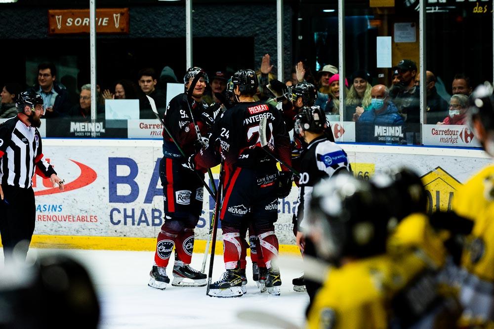 Morzine-Avoriaz 7 - 5 Roanne