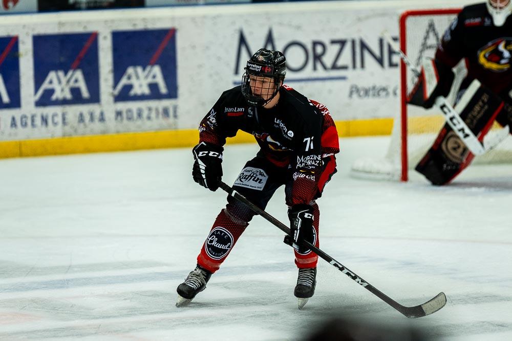 Morzine-Avoriaz 7 - 5 Roanne
