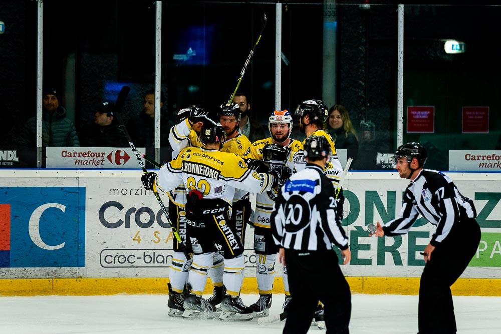 Morzine-Avoriaz 7 - 5 Roanne