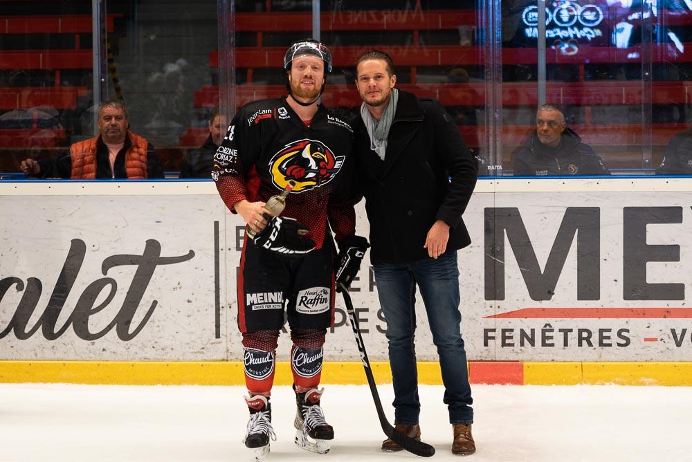 Morzine-Avoriaz 7 - 5 Roanne