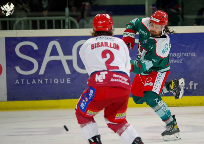 Anglet 2 - 4 Grenoble 