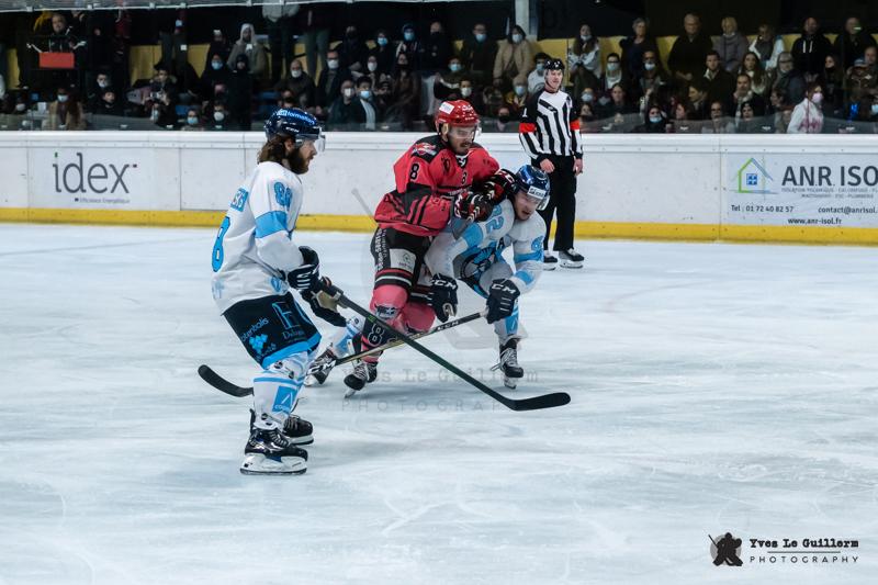 Neuilly/Marne 6 - 3 Marseille
