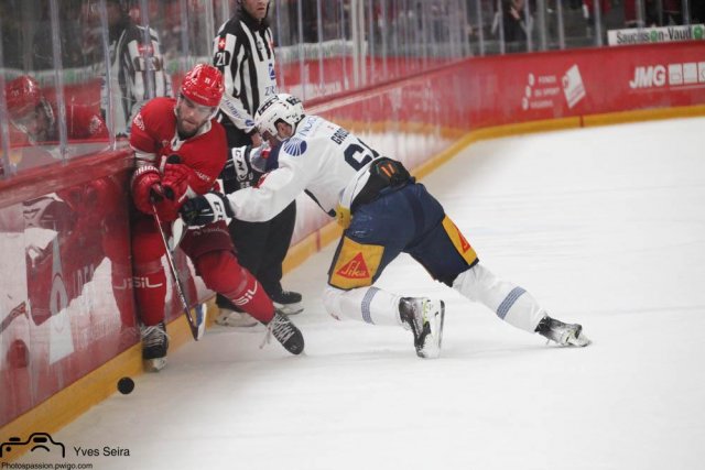 Photo hockey match Lausanne - Zug le 26/10/2021