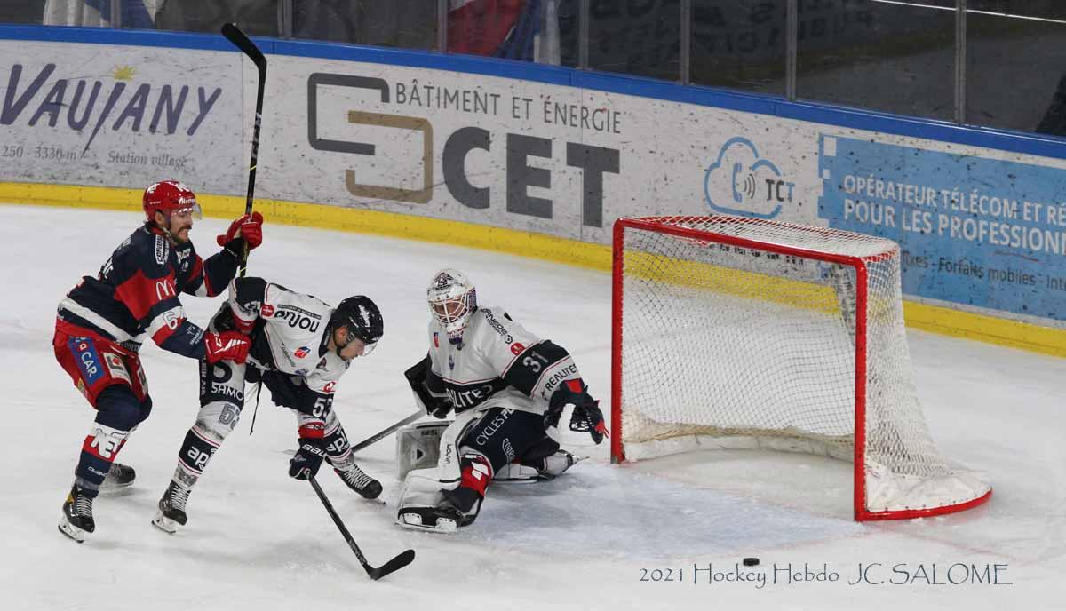 Grenoble  3 - 4 Angers 