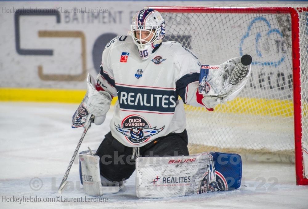 Grenoble  3 - 4 Angers 