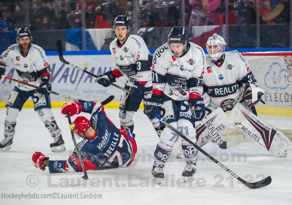 Grenoble  3 - 4 Angers 