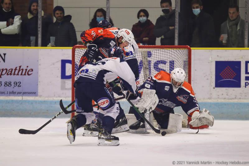 Clermont-Ferrand 3 - 6 Dunkerque